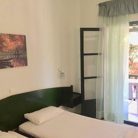 Nikos Apartments 아피토스 외부 사진